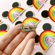 Afbeelding in Gallery-weergave laden, Enamel pin Be your own rainbow
